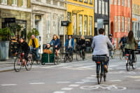 Kommunerne får mulighed for at sige nej tak til fossilbiler i byerne