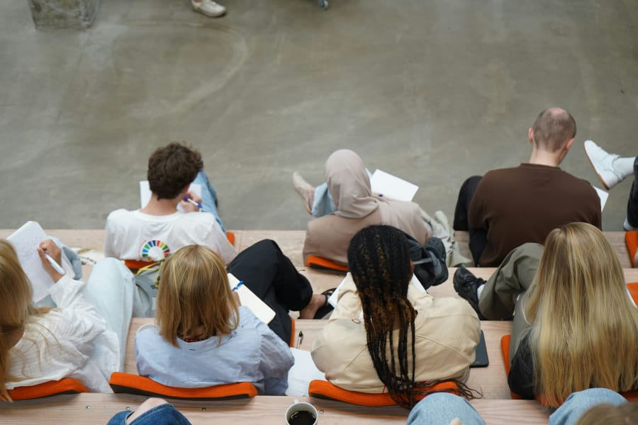 Der var fuld koncentration under dagens oplæg. Foto: Verdens Bedste Nyheder