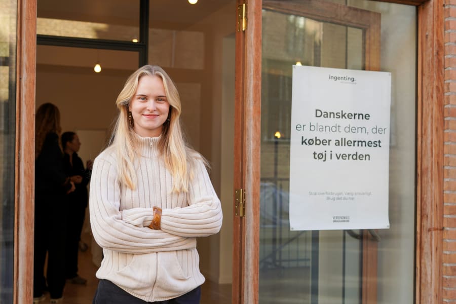 Til daglig studerer Adda Cermak Hammel statskundskab på Københavns Universitet, men hun er også nyudklækket Verdensmålsambassadør. Foto: Eva Søe Olsen.