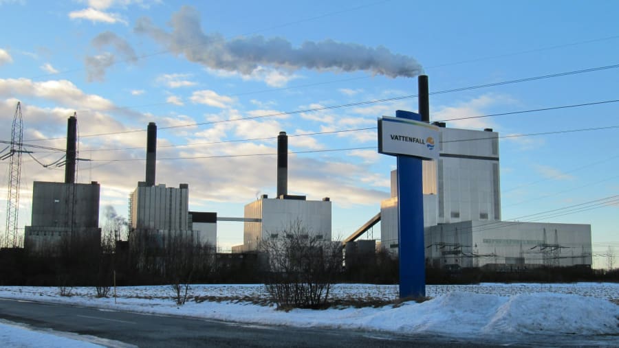 Det er planen at Danmarks sidste kulkraftværk, Nordjyllandsværket, skal lukke i 2028. Foto: Jacob Hylling Poulsen/Wikimedia