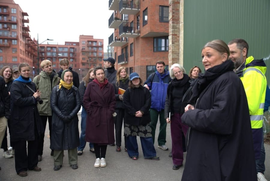 Byggeriet er en kæmpe klimasynder: Unge på tværs af uddannelser vil lære at genbruge