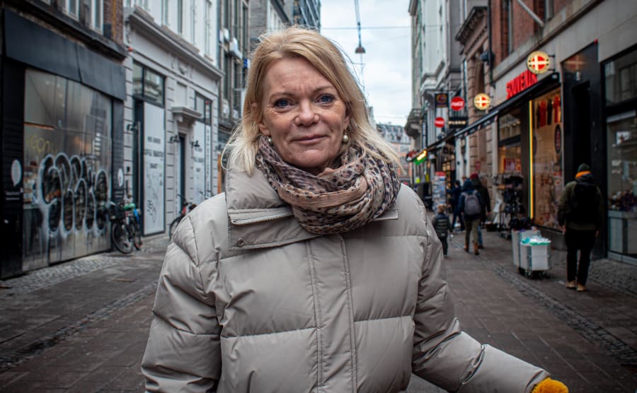 Det er Jeanette Andersen, der smiler på billedet. Foto: Lauge Eilsøe-Madsen