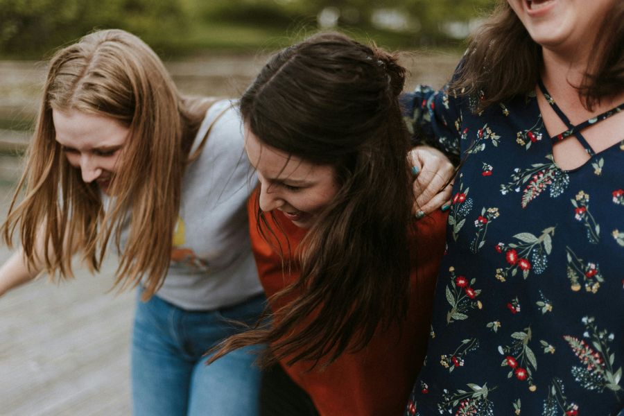 Lærke fik hjælp til at komme på højskole, og det blev vendepunktet i hendes liv. Foto: Priscilla du Preez fra Unsplash