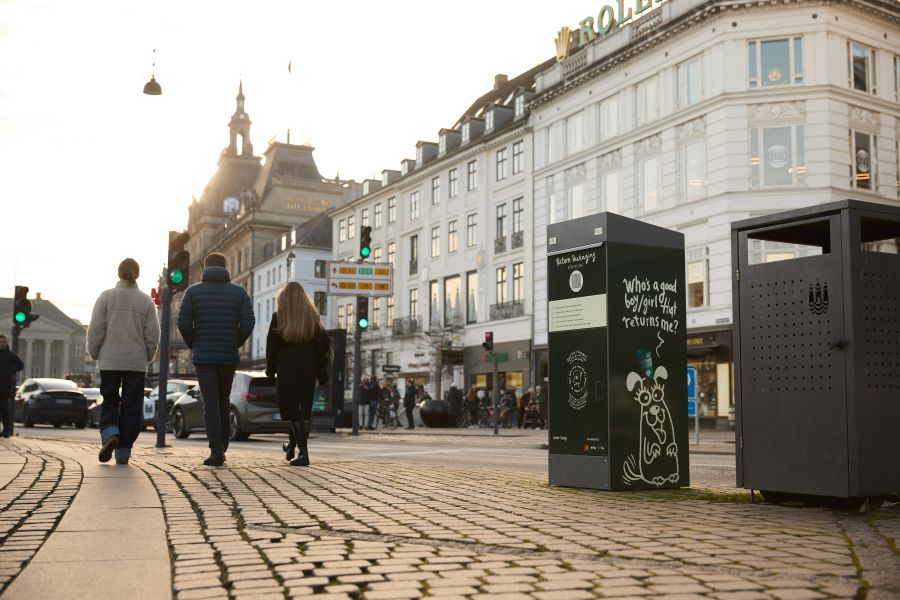 Returbokse for pantkopper er poppet op på gader og stræder i hovedstaden det sidste halve år. Foto: Henrik Bruuns / New Loop